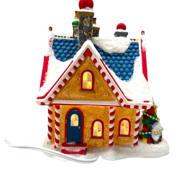 Department 56 M&Ms Village Candy Shoppe Lighted House Holiday Figurine 2005 - Picture 7 of 16